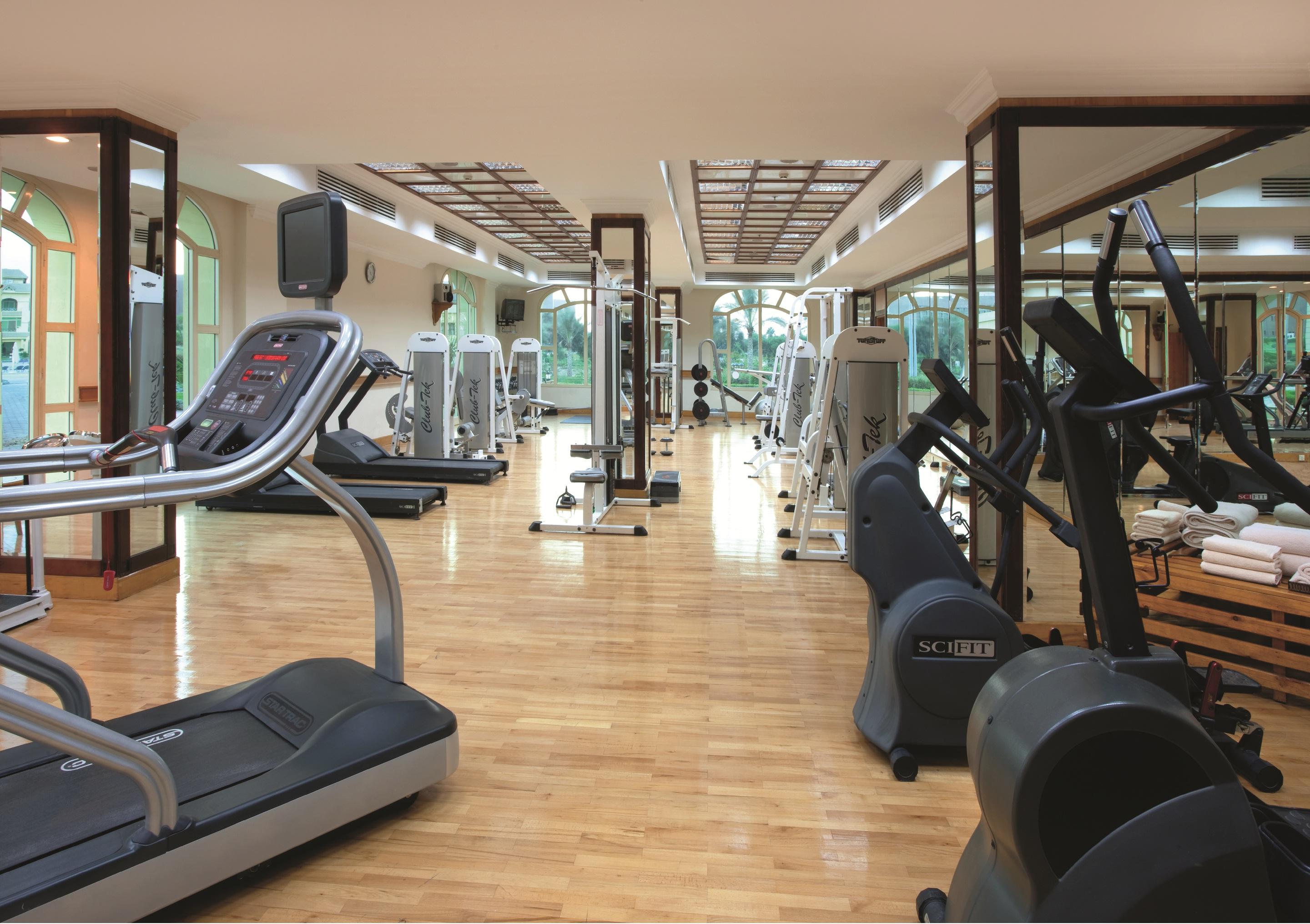 Moevenpick Hotel Cairo - Media City Giza Luaran gambar The gym at the Taj Bengal