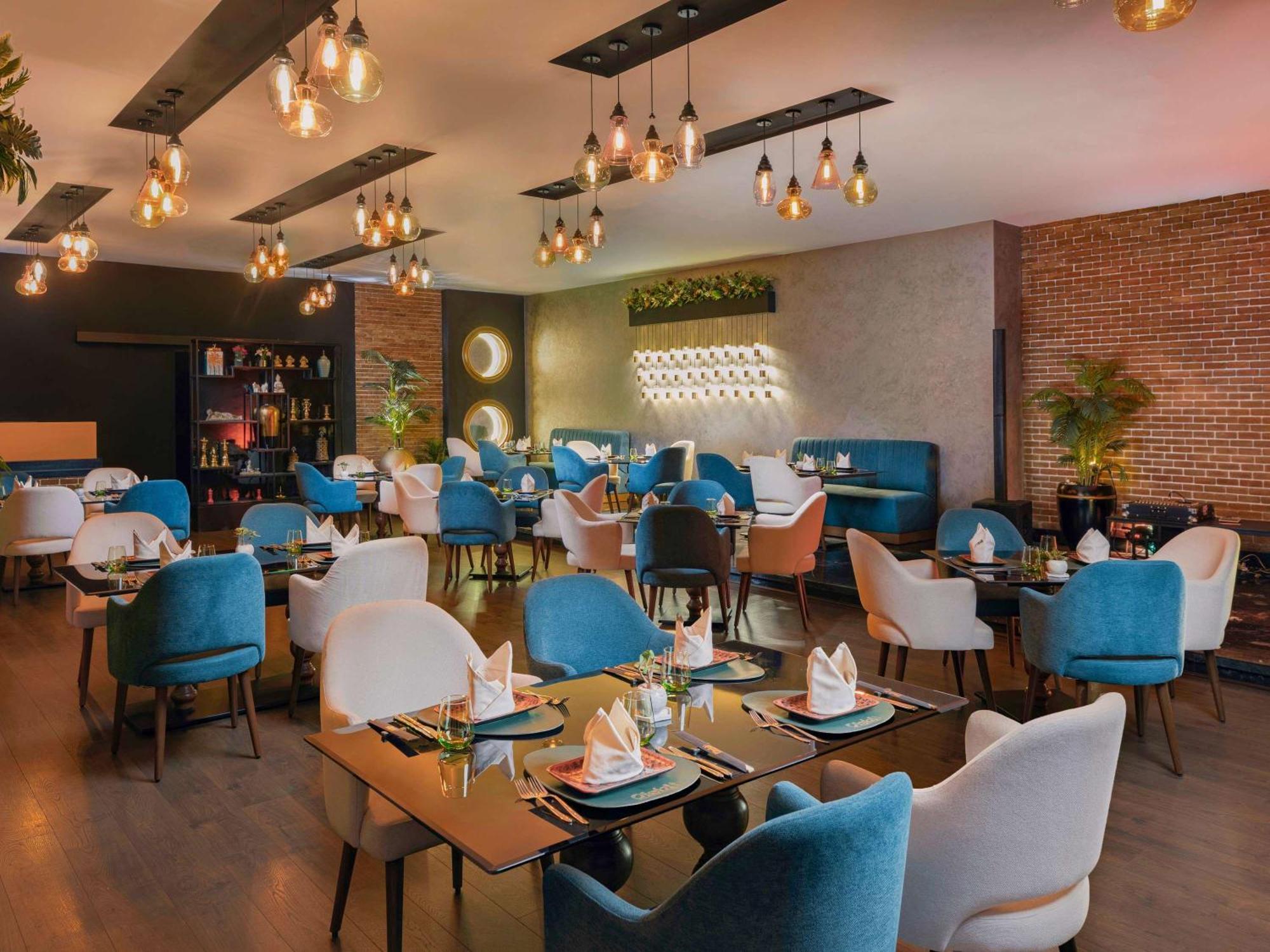 Moevenpick Hotel Cairo - Media City Giza Luaran gambar The restaurant